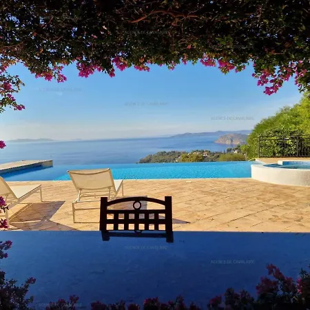 Avec Piscine, Vue Et Terrasse Epoustouflante Au Rayol-canadel - Fr-1-100-294 Villa *